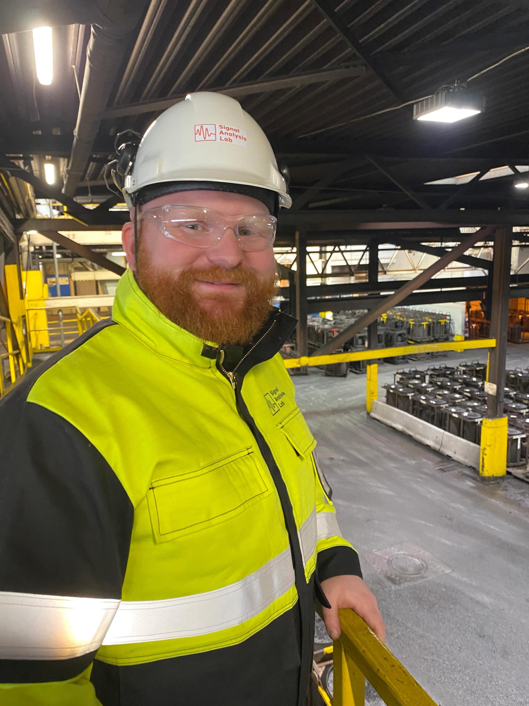 Image of Signal Analysis Lab's CEO, Geir Kulia, at Elkem Carbon Fiskaa. Photo by Ragnhild Jensen